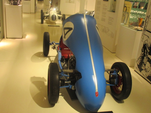 Car in Automuseum